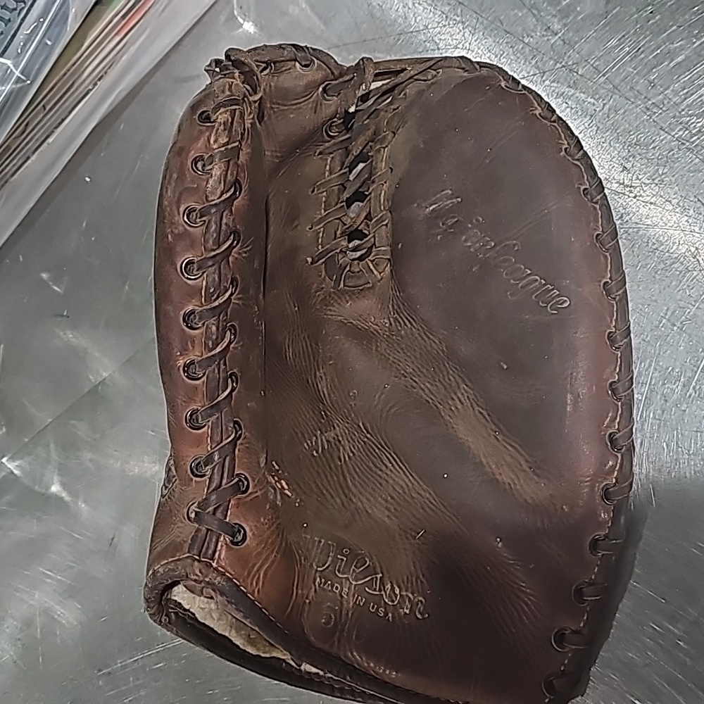 Vtg Wilson 546 left hand glove